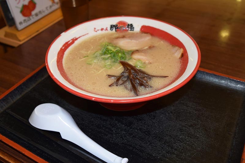 ラーメン005　博多ラーメン　700円