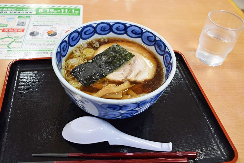 醤油ラーメン680円