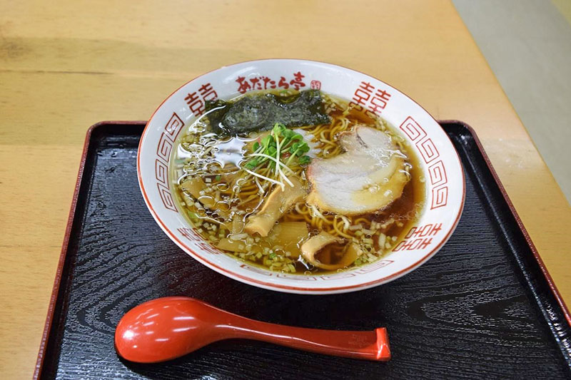 理想の高速サービスエリアラーメン
