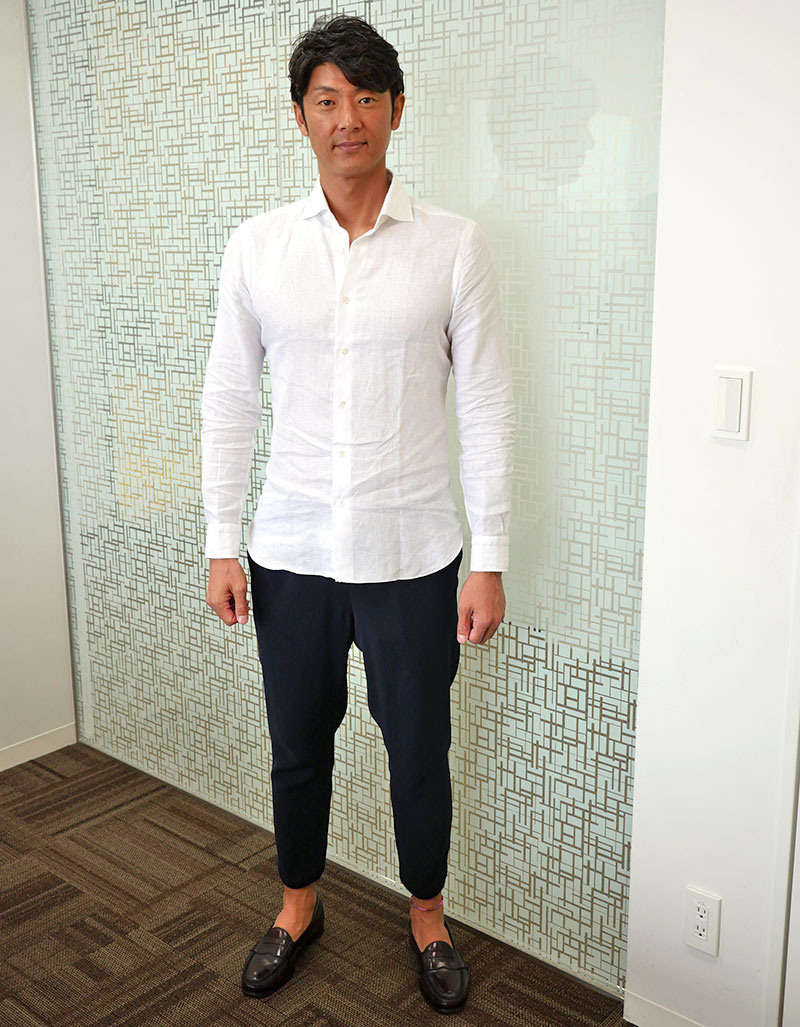 体が大きなアスリートにもオフの時はオシャレに洋服を着こなして欲しい、選ぶファッションの楽しさを提供したいという思いからアパレルブランドを立ち上げる。