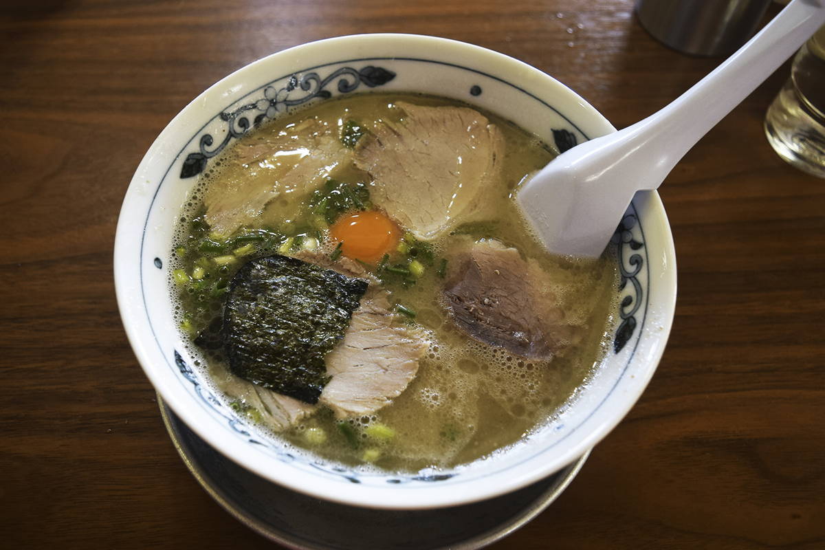 生卵入りラーメン　620円