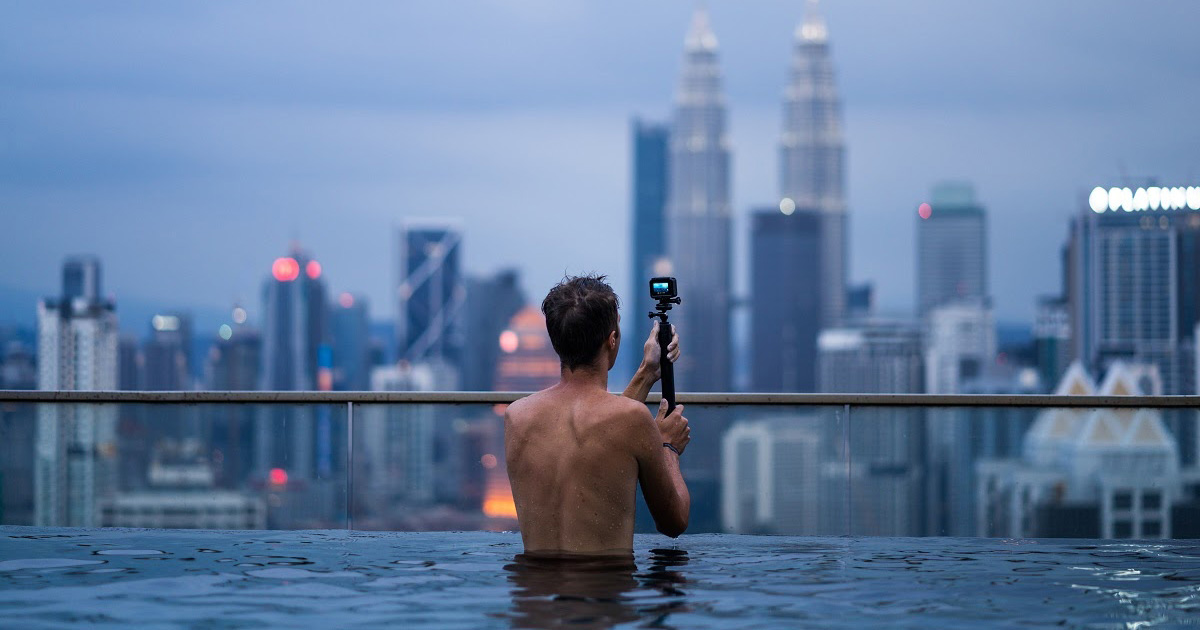 最初にみた、Vloggerは成人男性